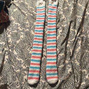 CUTE BEAR HOT TOPIC THIGH HIGH SOCKS